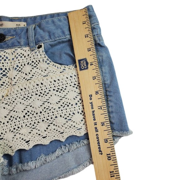 Cotton On Womens Jean Shorts Size 2 Denim White Crochet Front Distressed Cut Off - Picture 7 of 7